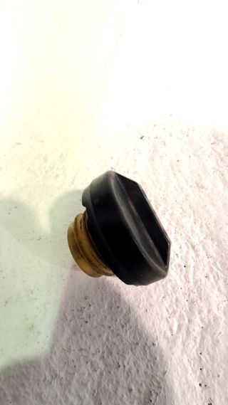 TAPON COMBUSTIBLE TOYOTA CELICA COUPE (_T20_)