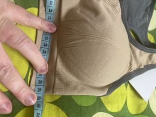 Top deportivo Blue Rose beige/gris Talla M