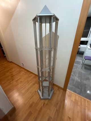 Torre porta CD de metacrilato giratorio