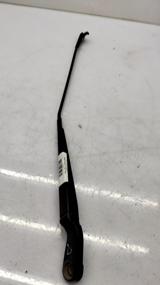 BRAZO LIMPIA DELANTERO DERECHO VOLKSWAGEN POLO (9N1) (4)