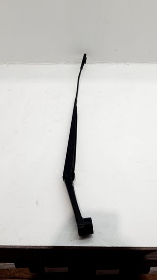 BRAZO LIMPIA DELANTERO IZQUIERDO HYUNDAI I20 ACTIVE (3)