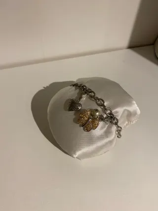 Pulsera Guess Corazón y Mariposa