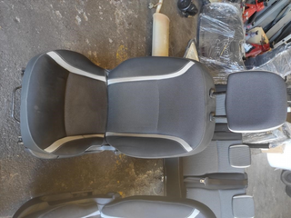Juego asientos completo Renault Kangoo II (2