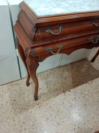 Mueble recibidor madera con mármol