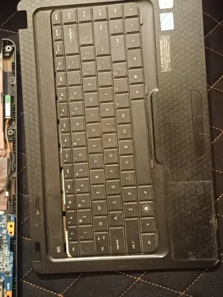 Smontaggio Compaq Presario CQ42