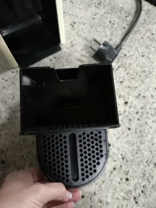 Cafetera DeLonghi Beige para piezas