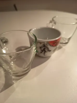 4 tazzine da caffè in vetro senza piattino