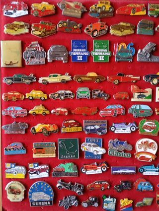 Lote de Pines de Coches Antiguos