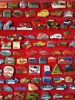 Lote de Pines de Coches Antiguos