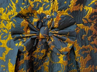 Vestido de fiesta azul y dorado