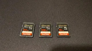 Nikon D7200 (6636 disparos) + Accesorios