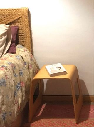 Mesilla auxiliar taburete Ikea