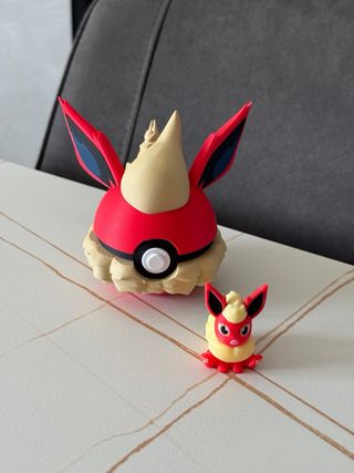 Pokeball Eeveelutions con miniature