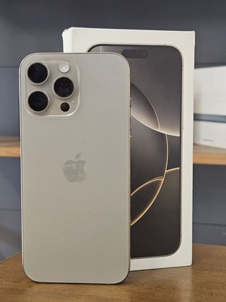 IPHONE 16 PRO MAX 256GB TITANIO BATTERIA 89%