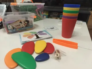 Juego Piedras Arcoiris Mundo Diver 69 Piezas