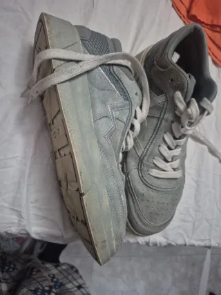 Zapatillas grises MLM