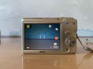 Cámara Digital Nikon Coolpix L16 Plata