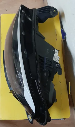 Faro delantero Fiat Tipo