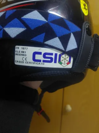 Casco y gafas de esquí infantiles