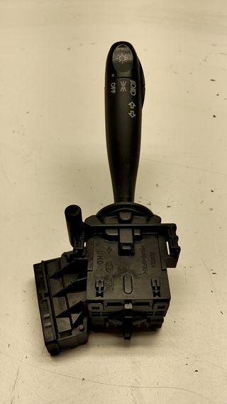 MANDO LUCES HYUNDAI GETZ (TB)