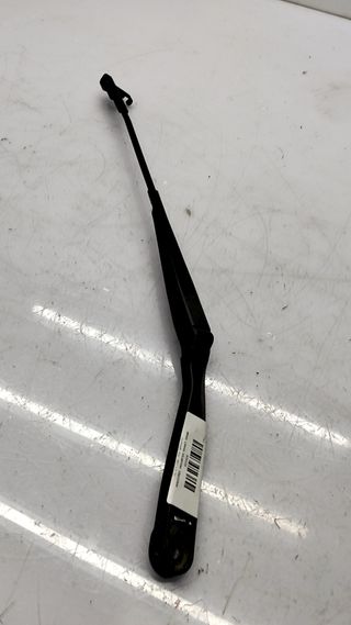 BRAZO LIMPIA DELANTERO IZQUIERDO VOLKSWAGEN POLO (9N1)