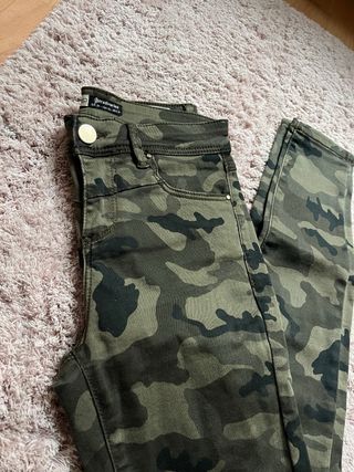 Vaqueros Stradivarius Militar Talla XS