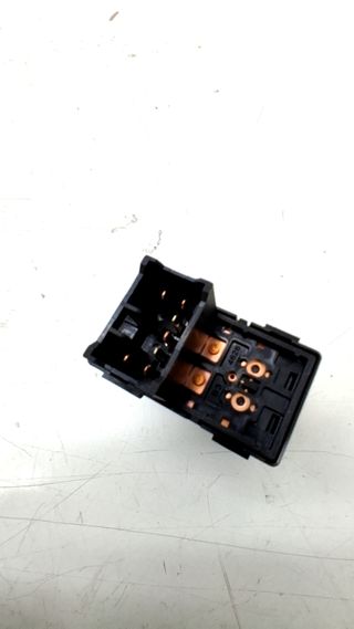 MANDO ELEVALUNAS DELANTERO DERECHO KIA PICANTO (JA)