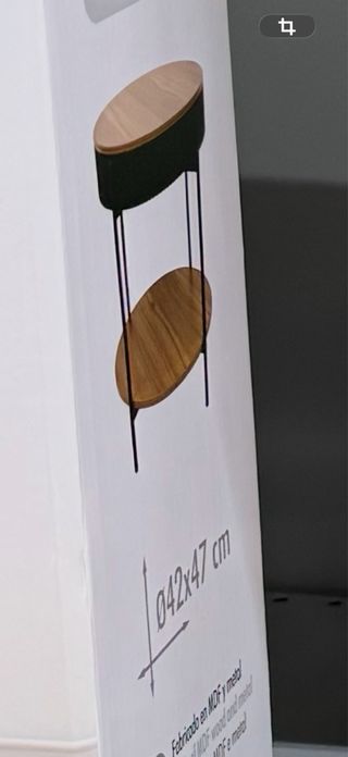 Mesa auxiliar moderna