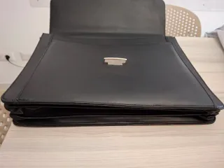 Borsa da ufficio nera nuova con tracolla