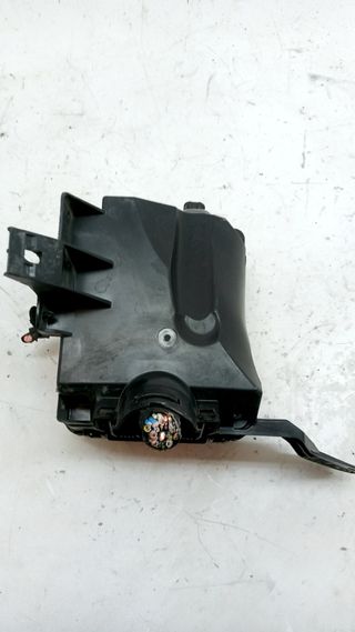 CAJA RELES / FUSIBLES PEUGEOT 208 (P2)