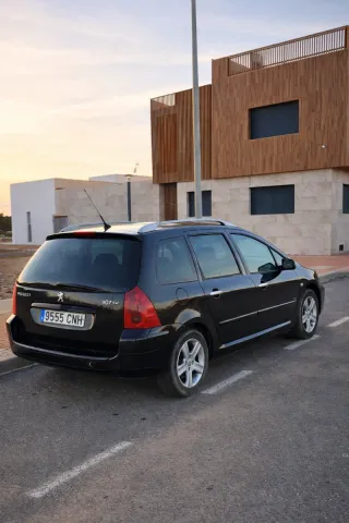 Peugeot 307 sw 2.0HDI 7 Plazas 2004 136cv