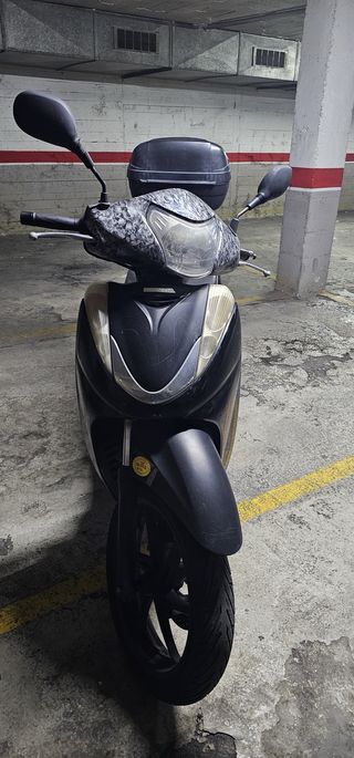 Honda SH 300i Maxi Scooter