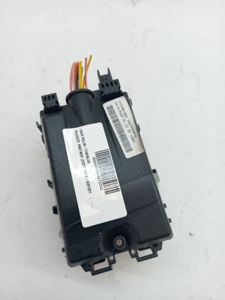 CAJA RELES / FUSIBLES PEUGEOT PARTNER (2022)