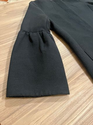 Abrigo H&M negro talla 34