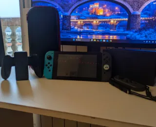 Nintendo Switch + 3 Joycons + Funda