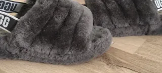 Zapatillas UGG Gris talla 39