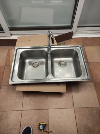 Fregadero doble Hansgrohe 85x50cm con grifo