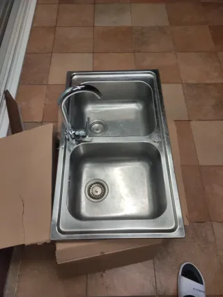 Fregadero doble Hansgrohe 85x50cm con grifo