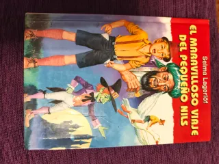 9 libros juveniles entre ellos El bosque de piedra