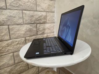 Notebook HP gaming i7 con gtx 1050 win11