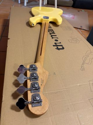 Fender Jazz Bass (como nuevo)