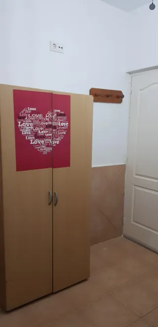 Alquilo habitación con cocina y baño privados