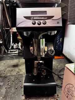 Pack Cafetería La Marzocco + Mythos