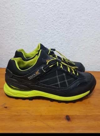 Zapatillas Regatta Waterproof Negro/Verde