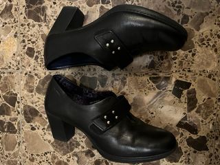 Zapatos de mujer negros talla 38