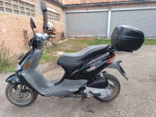 Derbi Atlantis 100cc 4T Scooter 11.400 km