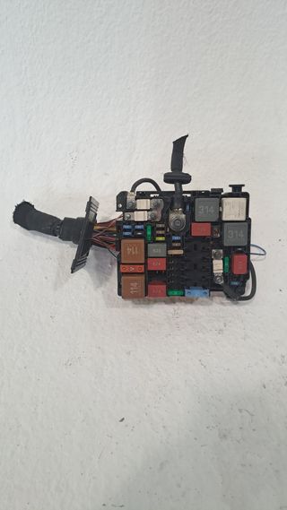 CAJA RELES / FUSIBLES DS 7 CROSSBACK