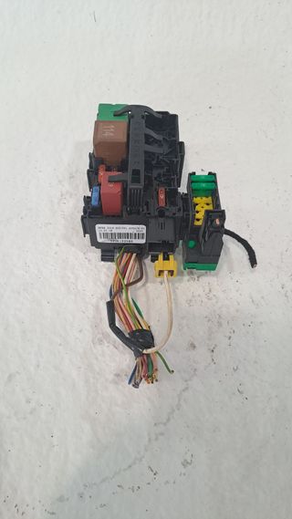 CAJA RELES / FUSIBLES DS 7 CROSSBACK (2)