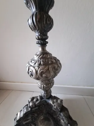 Antico candelabro chiesa lamina argento