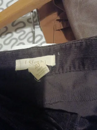 Falda marrón de pana